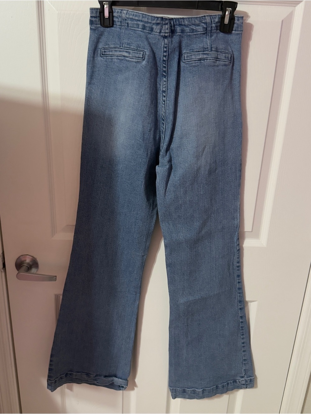 Forever 21 Light Wash High-Rise Flare Jeans with Button Detail - Picture 6 of 7